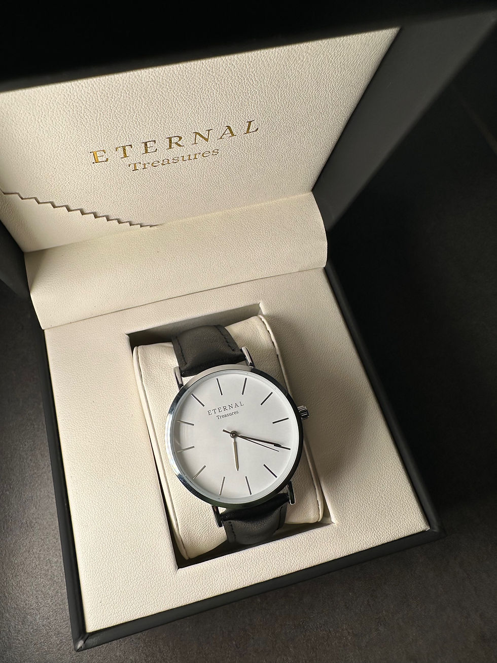 Thumbnail: Men's ‘Goals’ Classic Black Leather Watch