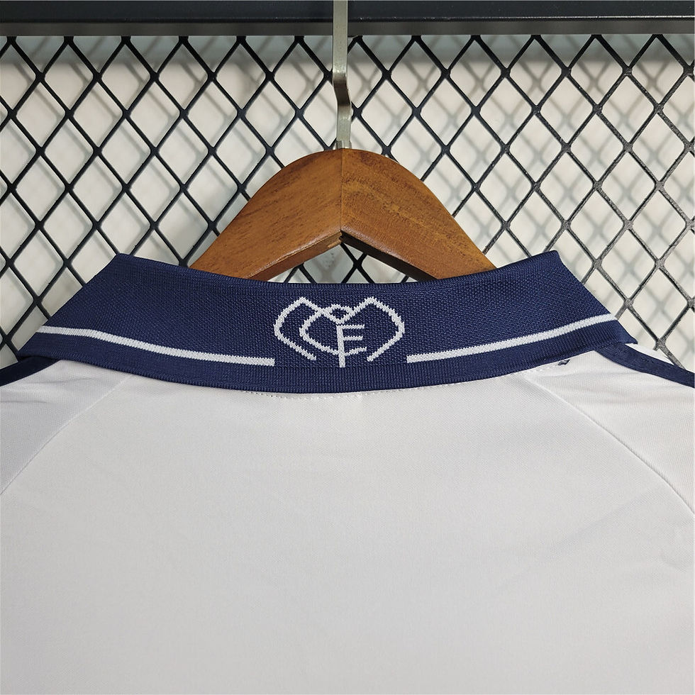Thumbnail: REAL MADRID 00/01 RETRO HOME JERSEY
