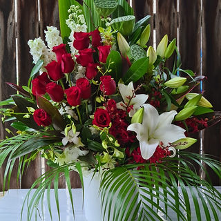 Warringah Florist Keys to me Heart Arrangement