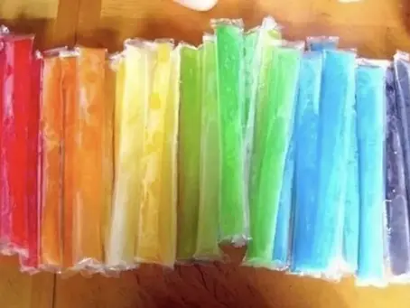 The Ultimate 90s Summer Nostalgia: A Blast from the Past
