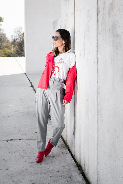 צלמת אופנה בדרום