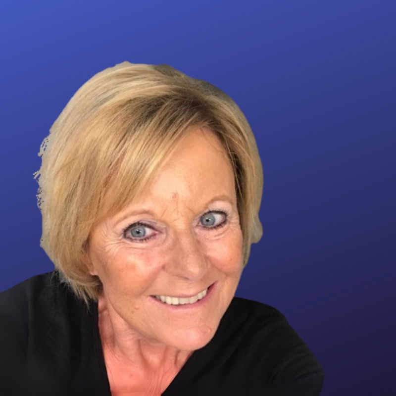 Simple Professional LinkedIn Profile Picture (4).jpg