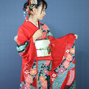 成人式前撮り（マスコットと一緒に）