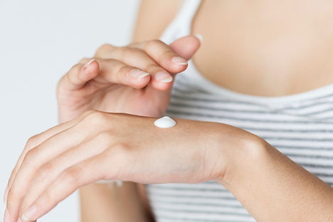 apply-blur-care-1368692.jpg
