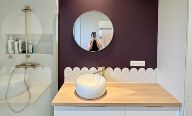 Rénovation d'une salle d'eau de 7 m² à Salles-Arbuissonnas (69) : un espace épuré et actuel pour adolescents.