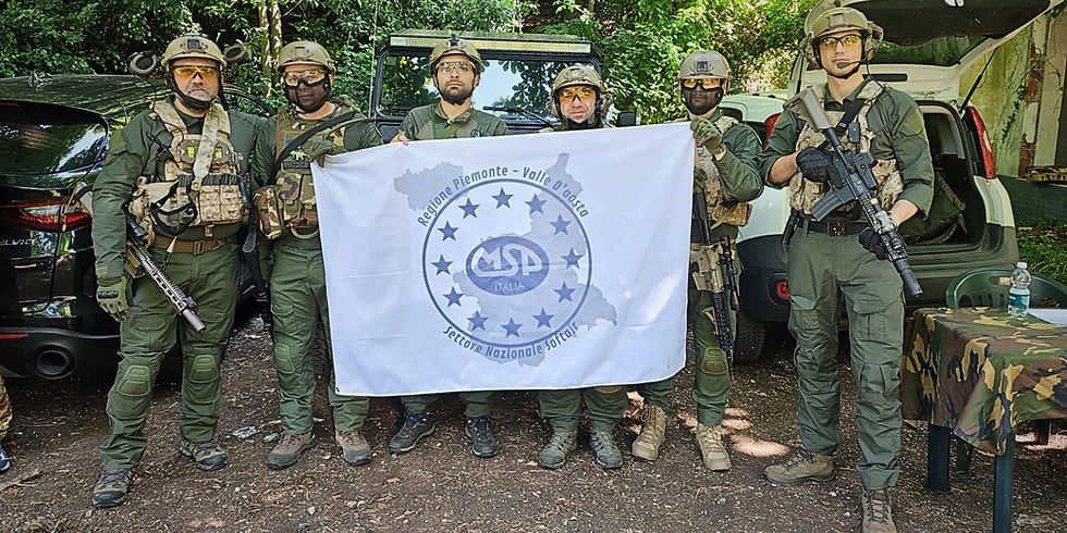 Seal Team 7 in posa durante un evento di Softair