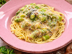 🌿 Spaghetti mit Spargel in Zitronen-Parmesan-Rahmsauce