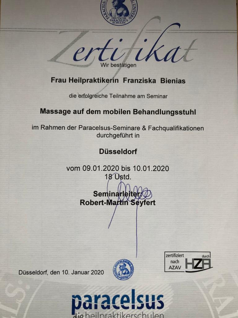 Massage auf dem mobilen Behandlungsstuhl