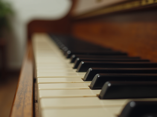 优质二手钢琴的调音与保养技巧