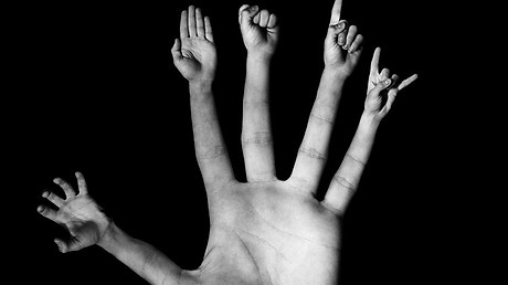 Surrealism+Hand+on+Hands 2.jpg