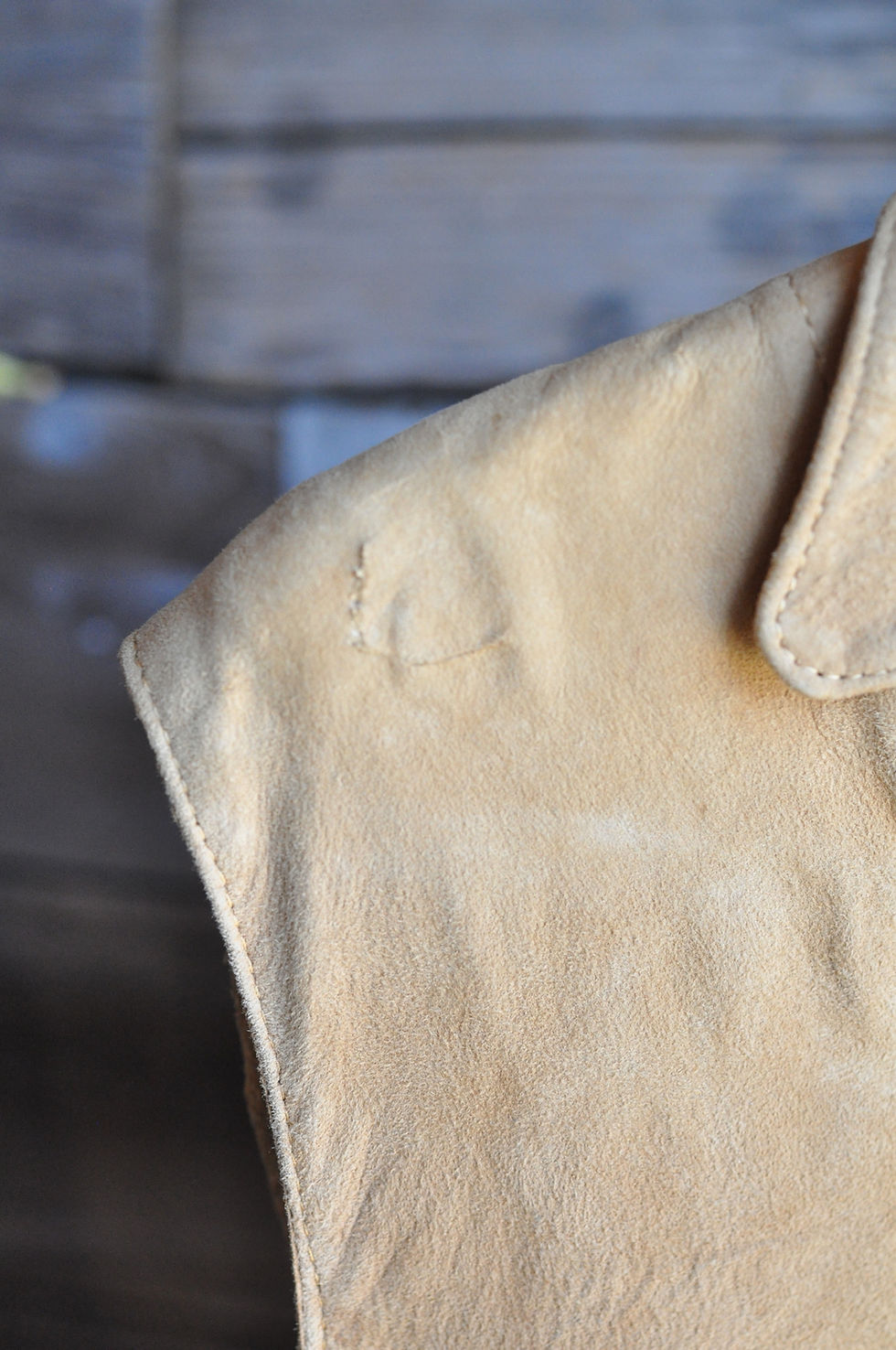 Thumbnail: Vintage 50s Sleeveless Chris Line Buckskin Fringe Pull Over Shirt | S-M