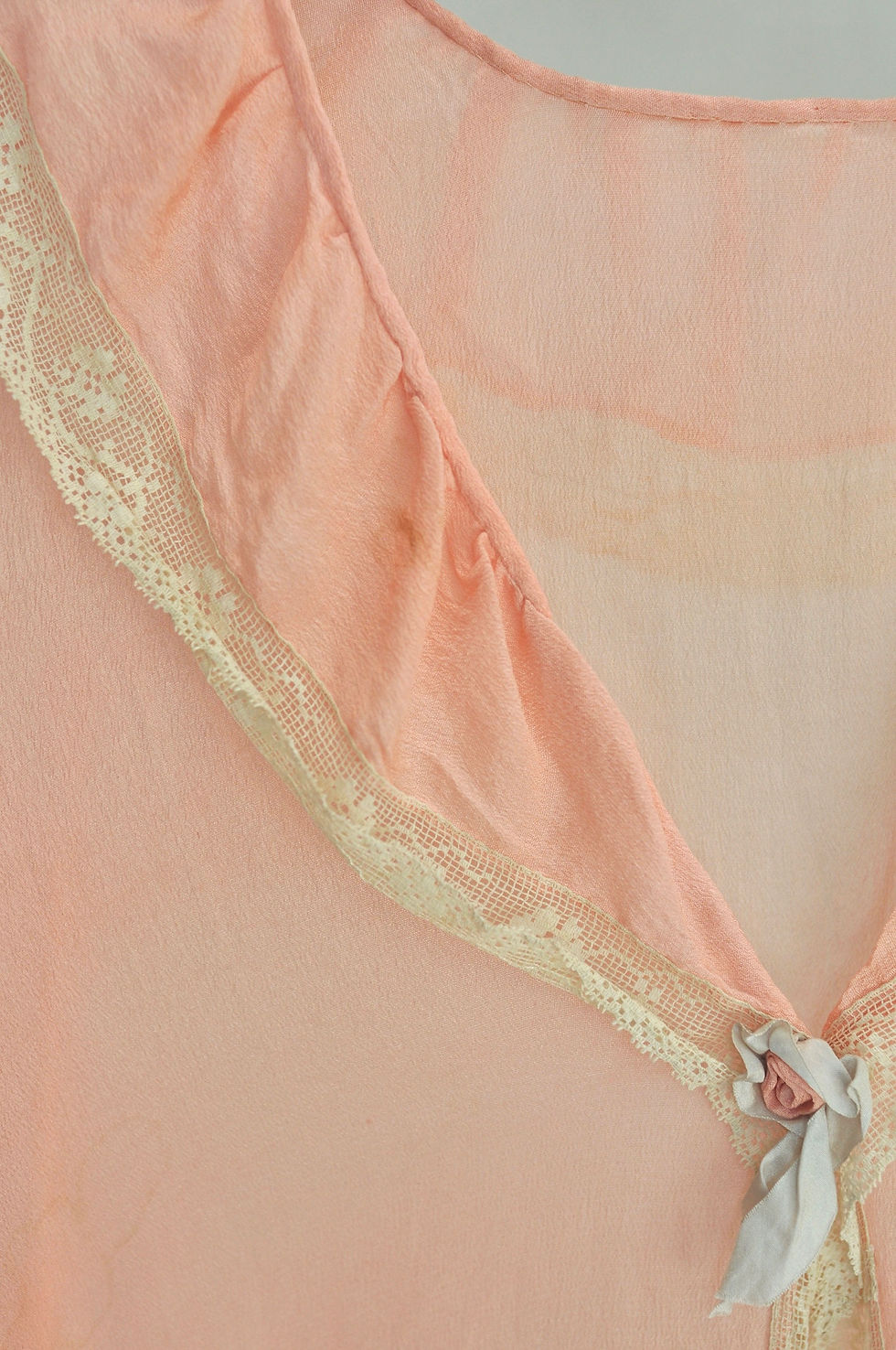 Thumbnail: Vintage 20s Pink Silk & Lace Bed Jacket | L