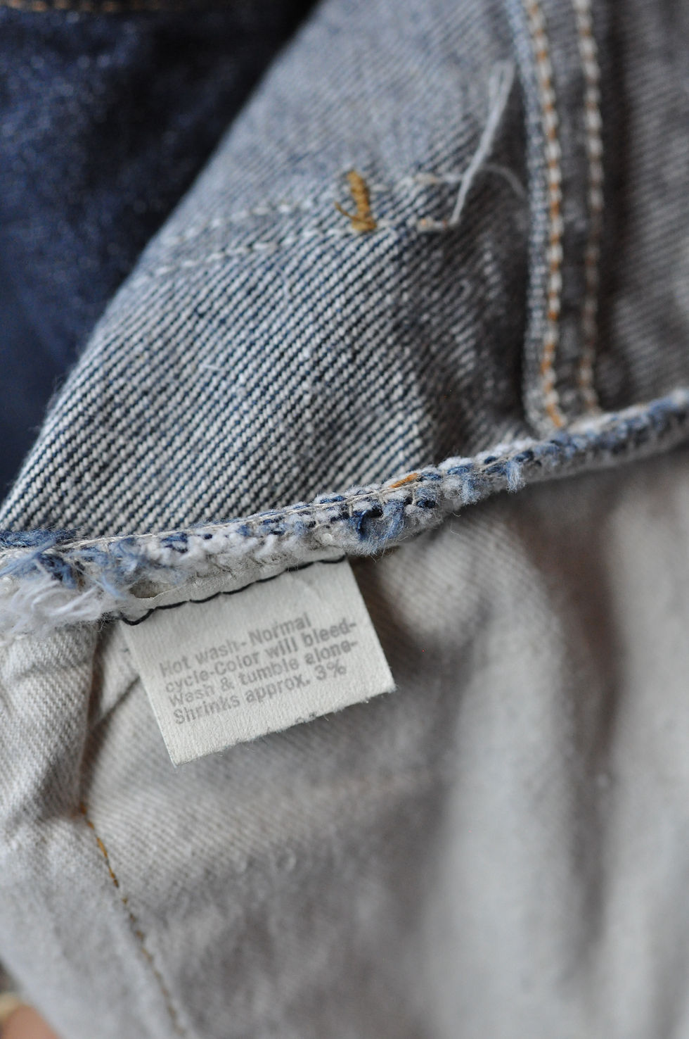 Thumbnail: Rare Vintage Early 70s Big E Orange Tab Flare 646 Levis Jeans | 28x30