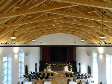 Instandsetzung und Erweiterung der ehemaligen TSV-Halle zu einem Bürgerzentrum