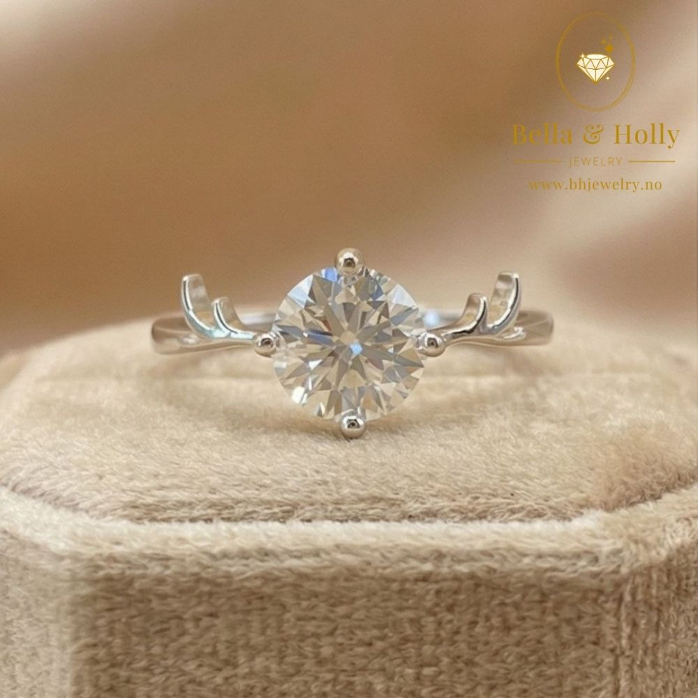 Reindeer Antlers - Moissanite Ring