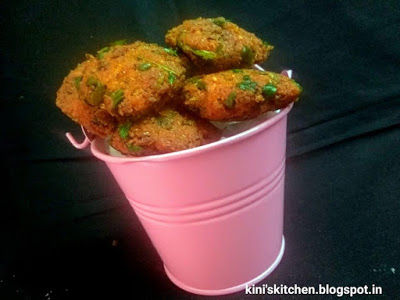 Methi leaves fritters