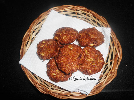 Instant Cabbage Ambade / Vada