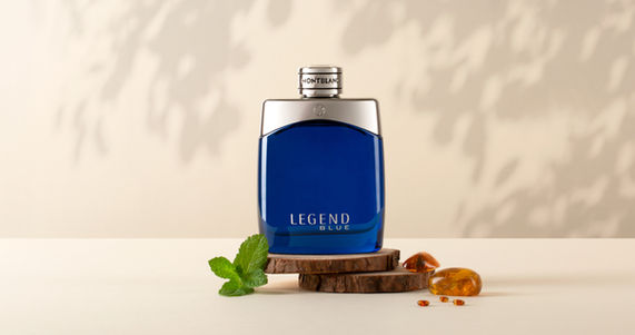 photographie produit parfum luxe studio éclairage professionnel packshot