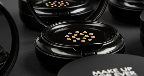 photographie produit cosmétique studio direction artistique maquillage luxe