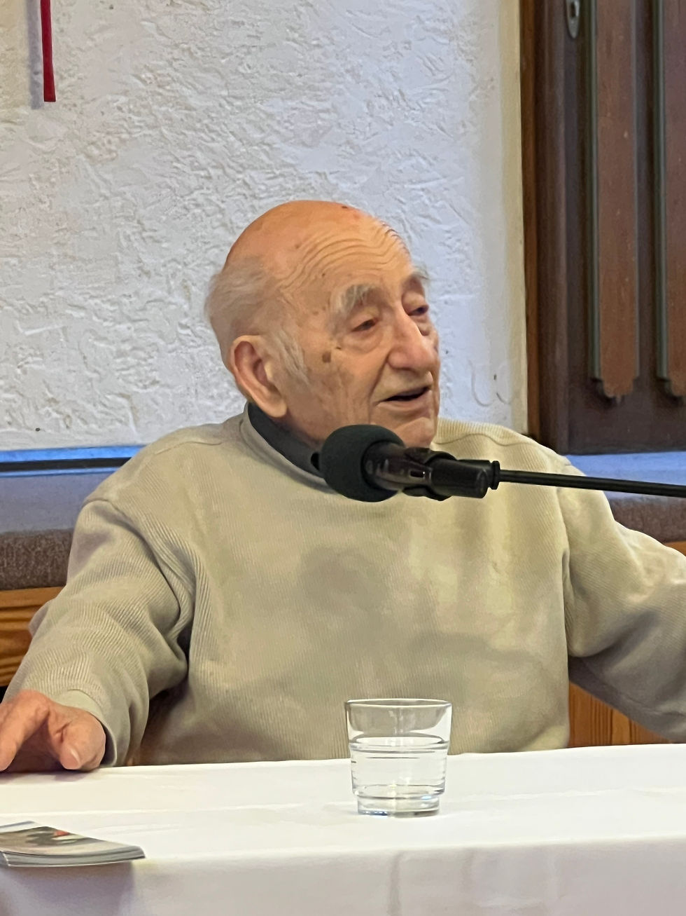 Peter Neuhof beim Zeitzeugengespräch am 25.01.2025