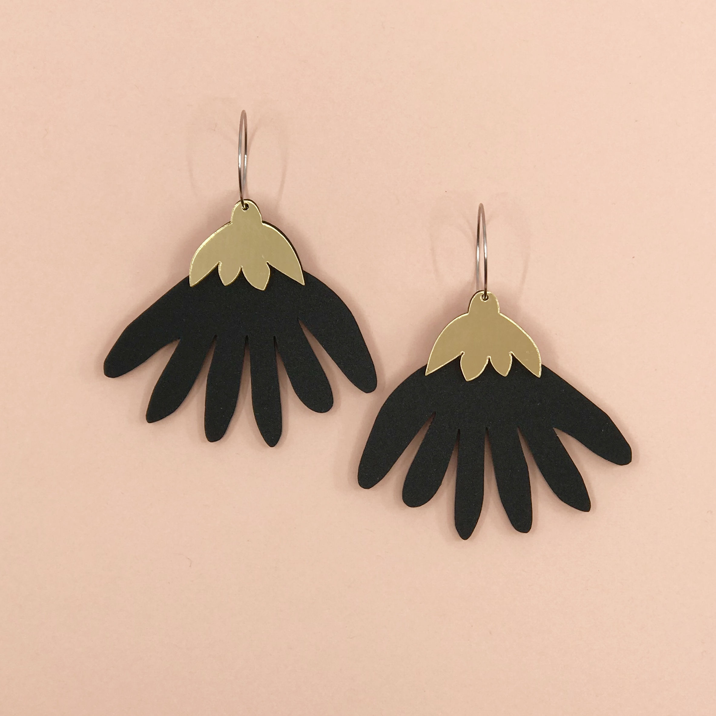Maja Grande Flora Earrings