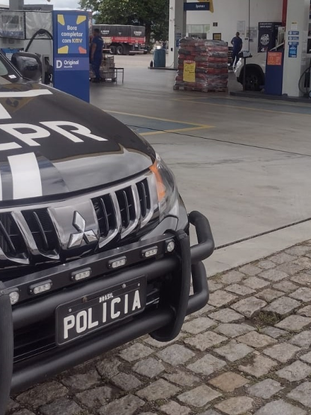 ação conjunta com a Agência Nacional do Petróleo (ANP), a Receita Federal e o Ministério Público, realizou nesta terça-feira (10) uma operação de fiscalização em postos de combustíveis