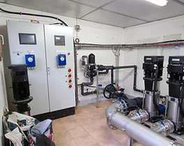 Optimisez votre système d'irrigation avec notre expertise en station de pompage. Nos solutions sur mesure garantissent une distribution efficace de l'eau, adaptée à vos besoins spécifiques en irrigation.