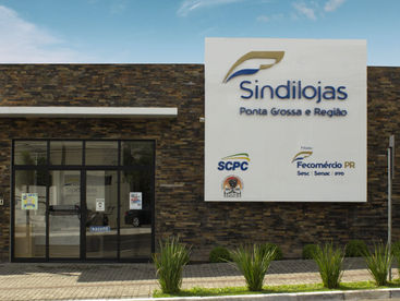 Comércio define horário estendido de fim de ano em Ponta Grossa