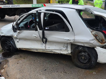 Acidente na BR-376, em Ponta Grossa, deixa motorista em estado grave