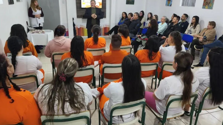 O evento contou com a presença de representantes do Núcleo de Educação Foto: Divulgação