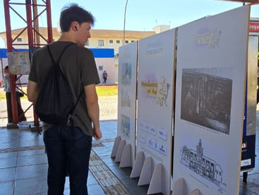 Exposição leva croquis urbanos para terminais de ônibus em Ponta Grossa