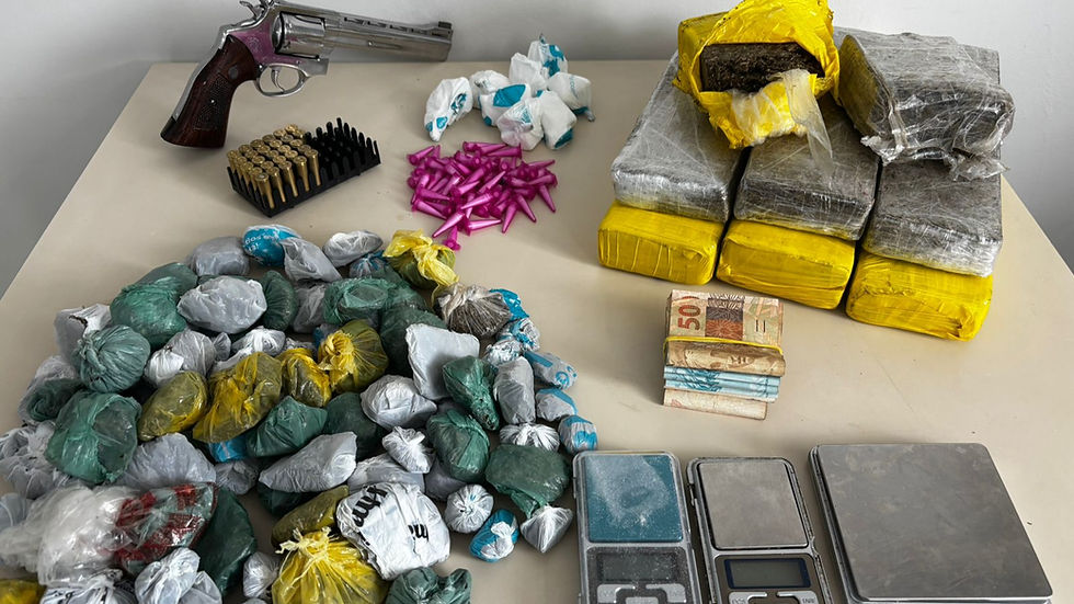 Operaçã resulta em sete prisões e apreensão de drogas e armas