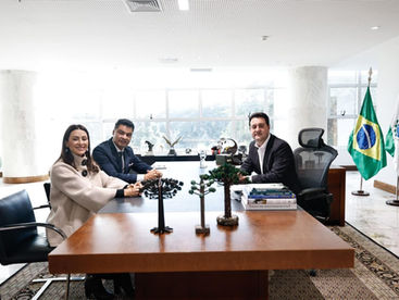 Mabel e Marcelo Rangel anunciam liberação de recursos para asfalto em 12 vilas de Ponta Grossa
