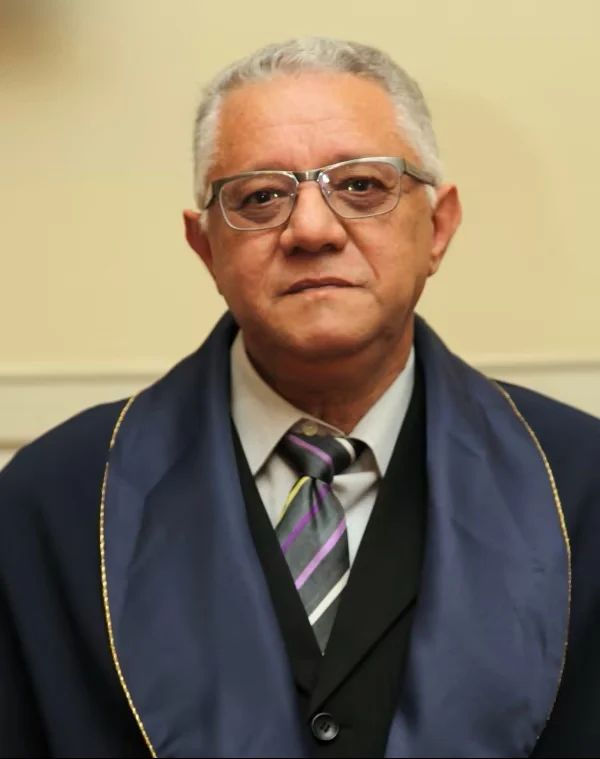 Jornalista Eduardo Gusmão morre aos 72 anos em Ponta Grossa