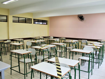 Colégios Estaduais recebem materiais para prevenção da Covid-19