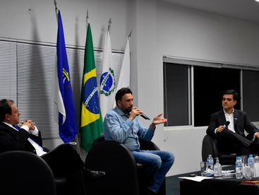 Conselho Estratégico Empresarial recebe Pauliki em rodada de entrevistas na ACIPG
