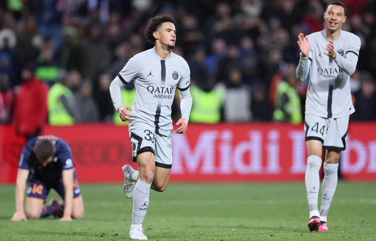 Warren Zaïre-Emery marque son premier but au PSG face à Montpellier