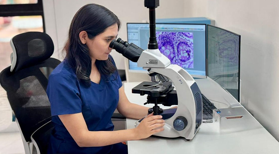 Imagen de WhatsApp 2025-11-11 a las 18.13_edited.jpg