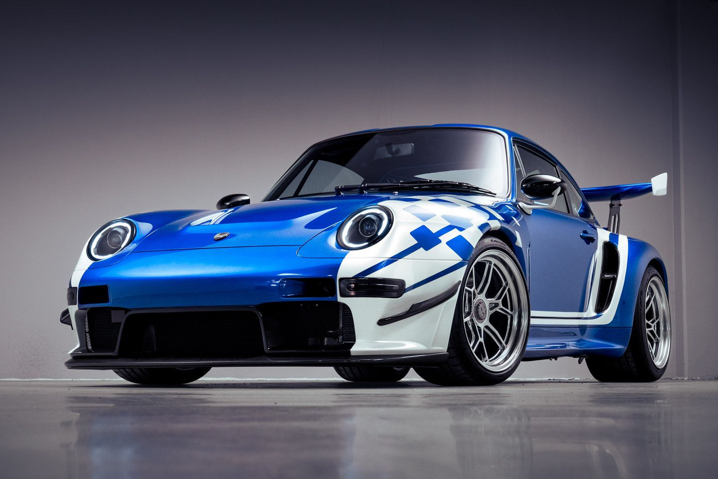 Gunter unveils new Brundle Edition Turbo