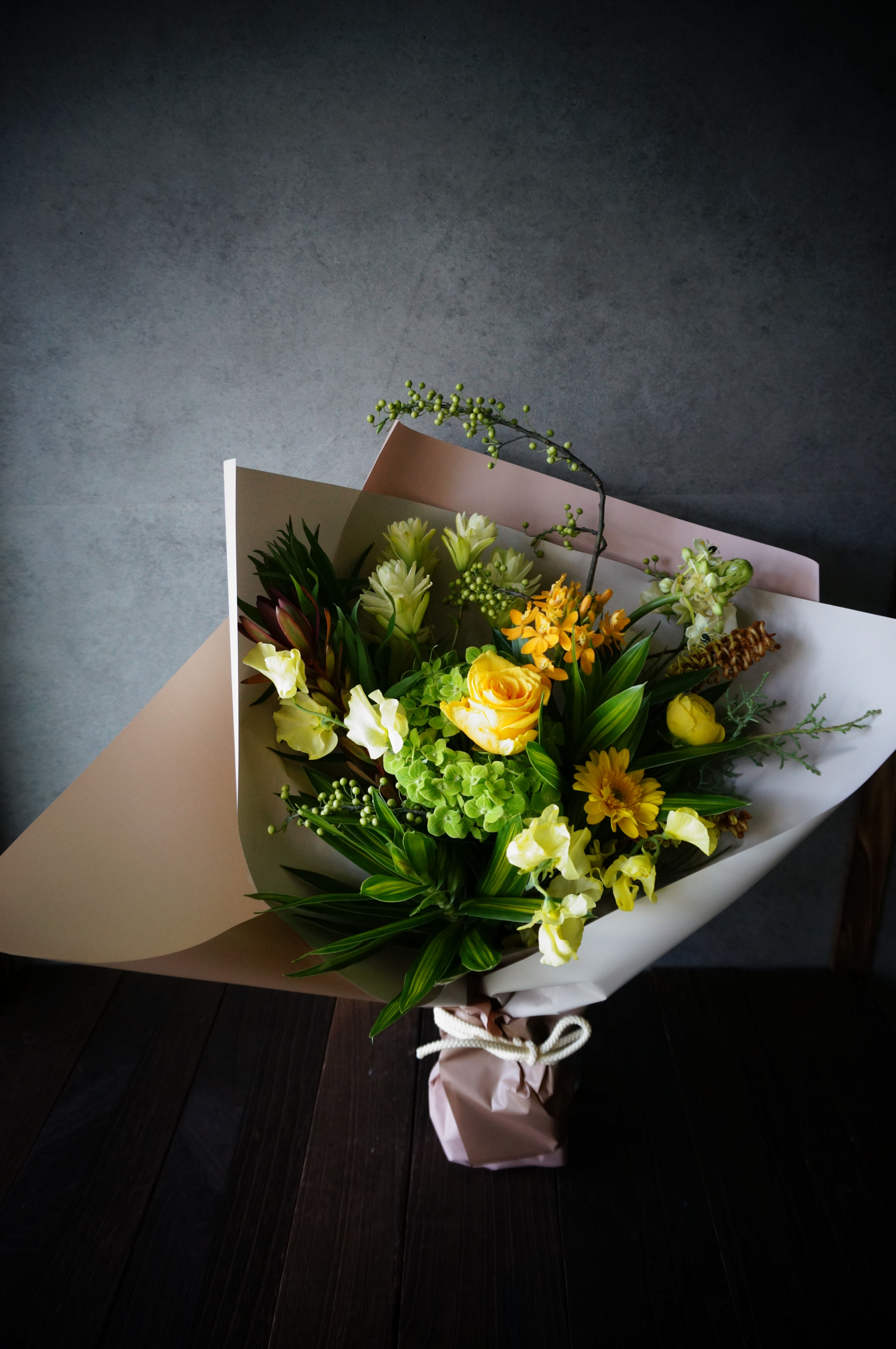 Onetone Botanical Bouquet