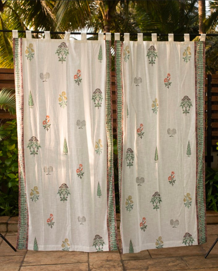 Thumbnail: Curtains