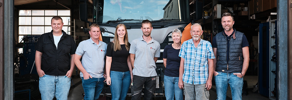 2023-07-22 Kurz Gruppe-034-KUR-20230722-XT510895 1_klein.jpg