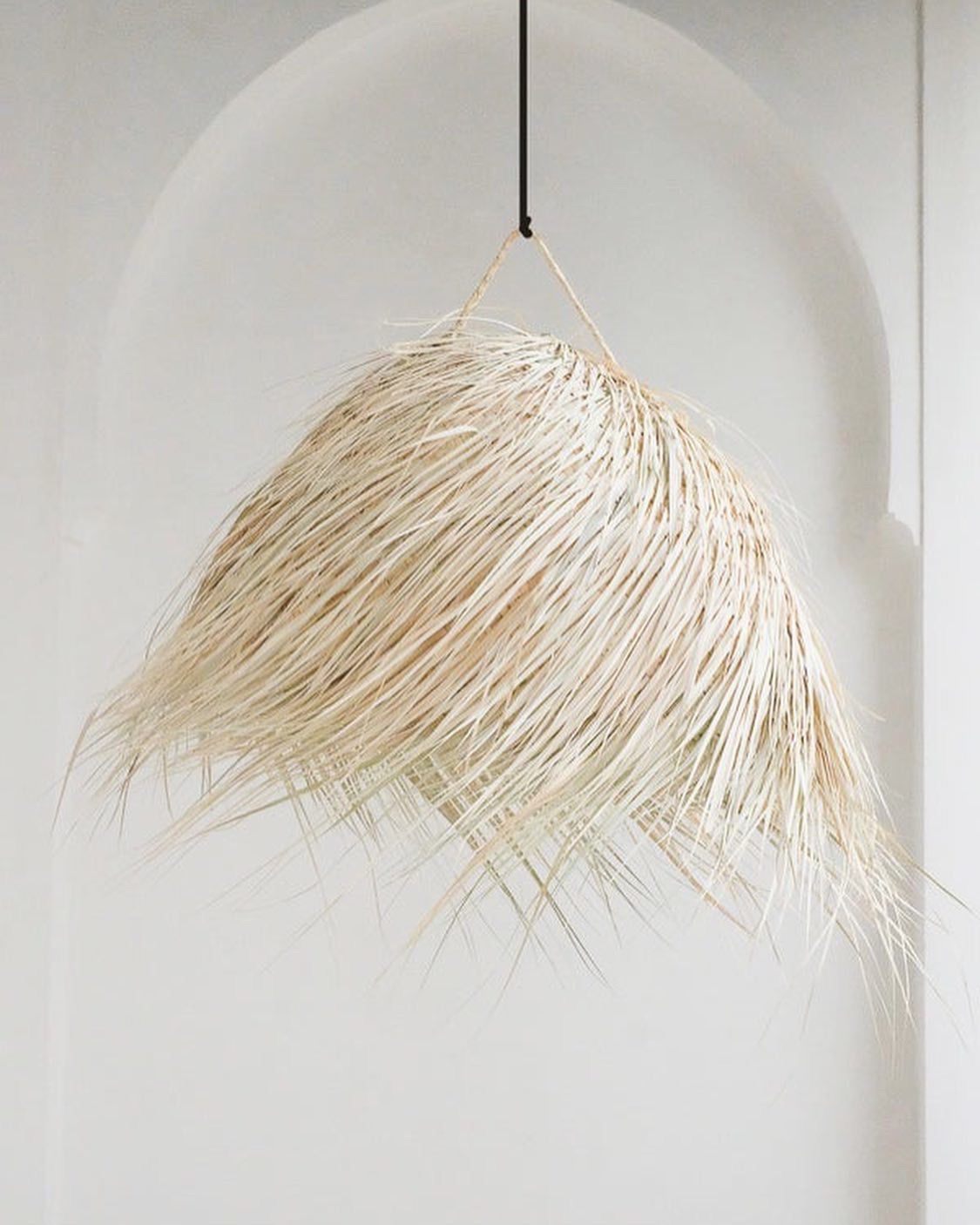 Lámpara luna con flecos