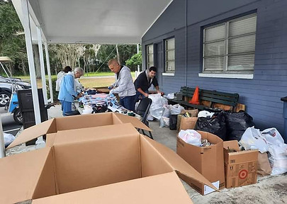 Preparando envios cajas misiones a Hondu
