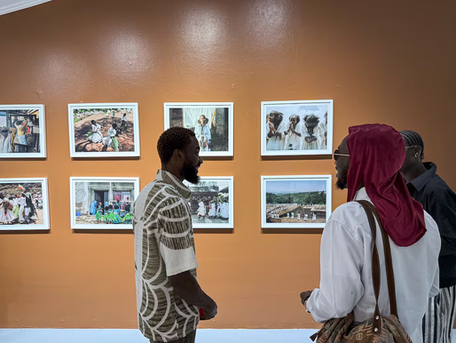 "África pelos olhos dos africanos”: Centro Dikan preserva o patrimônio visual do continente com mais de 30 mil livros de fotografia