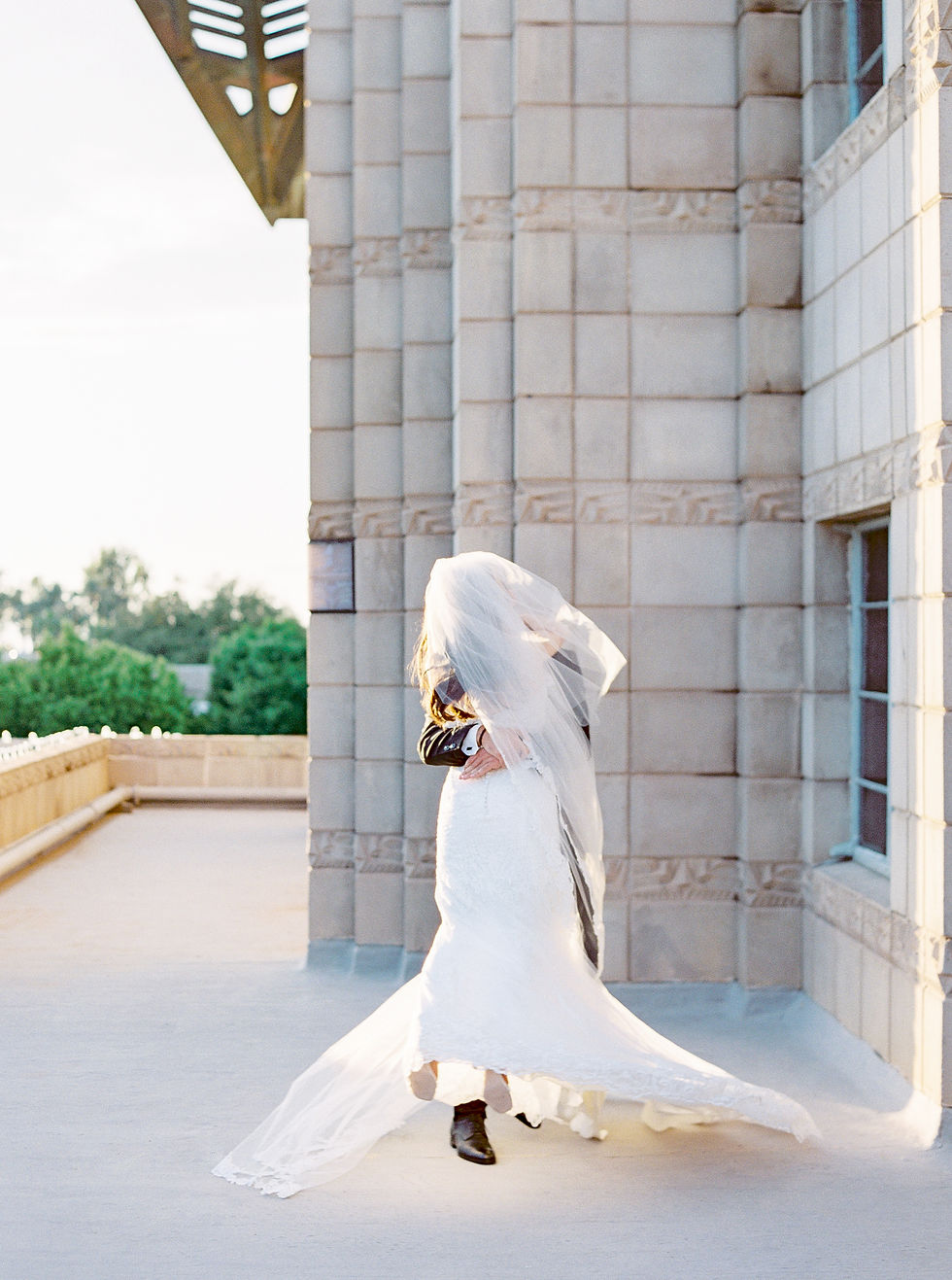Arizona Biltmore Classic White Wedding, Couple Portraits