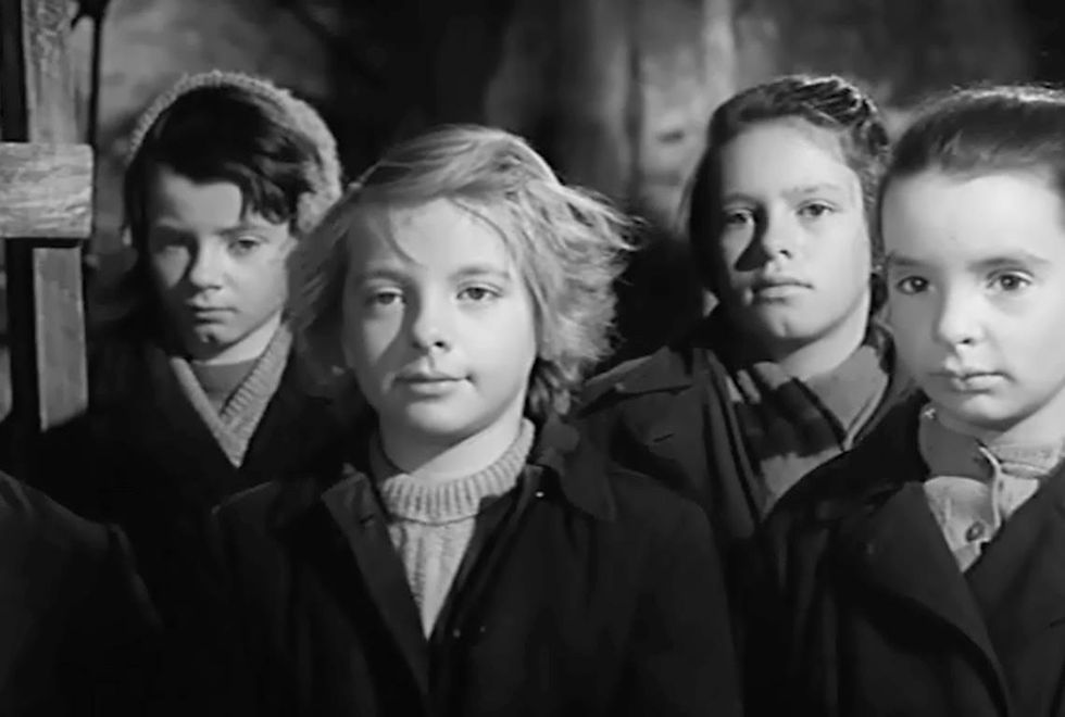 Doreena Clarke (left)