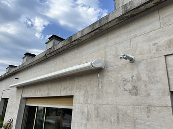 Store banne coffre - Versailles Aluminium