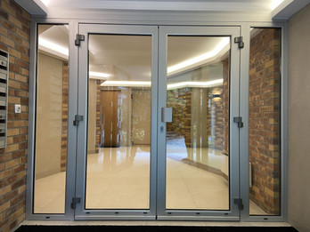 Porte entrée immeuble