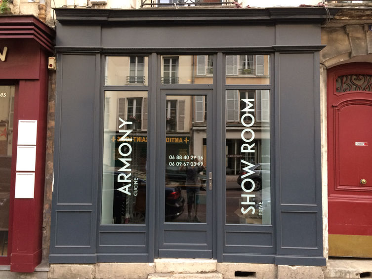 Porte d'entrée commerce